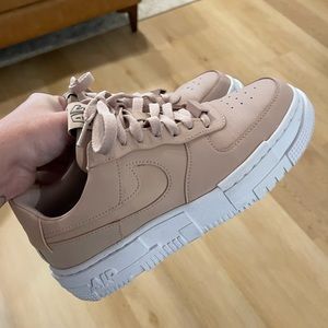 Women’s Nike Air Force 1 - soft pink color - size 6 - barely worn